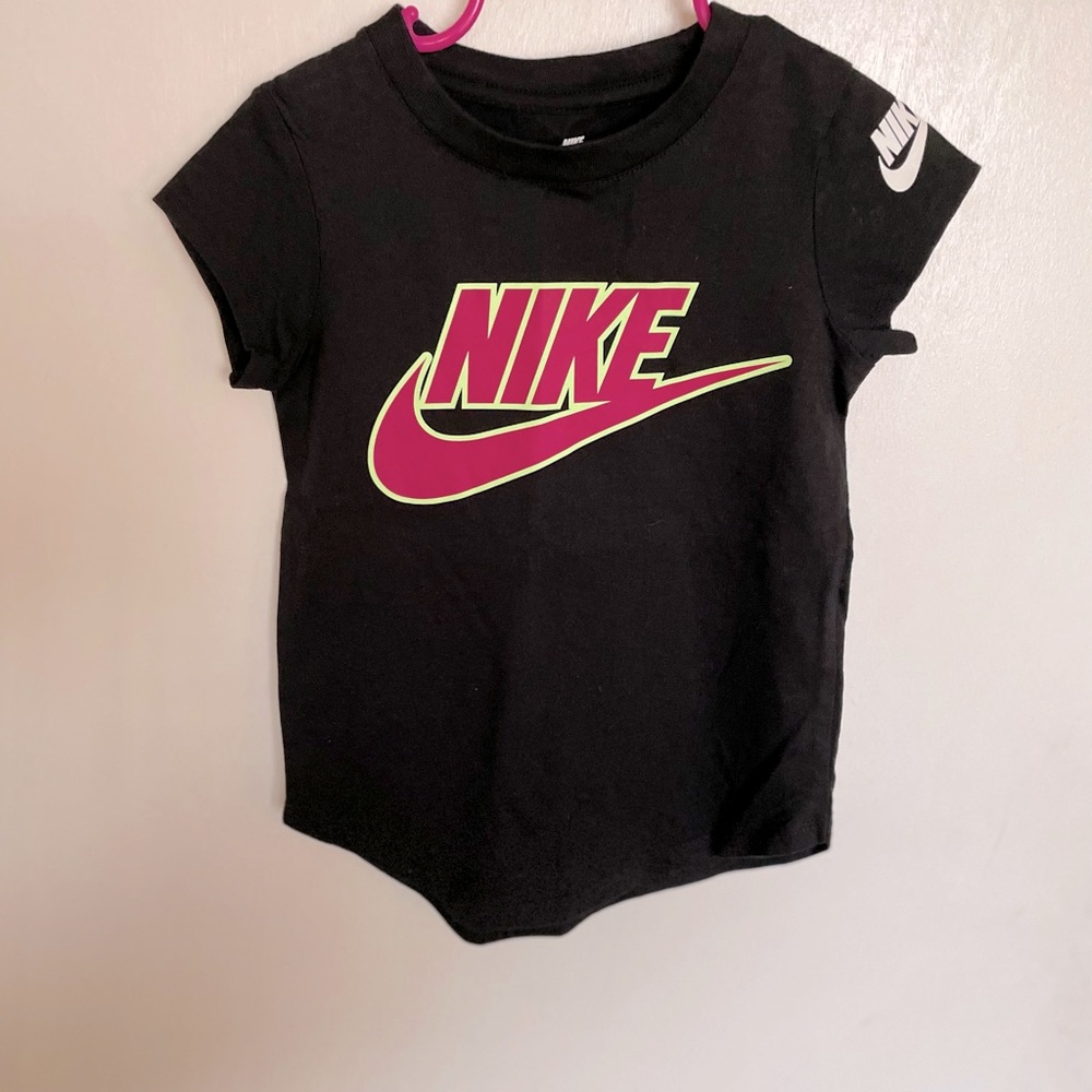 Nike Toddler Logo T-Shirt - Size 4T - Picture 3 of 11